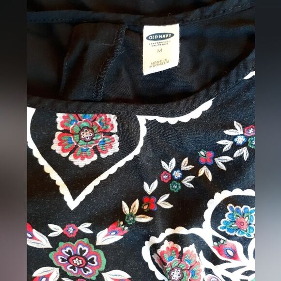 Old Navy sheer split side blouse - Picture 3 of 5